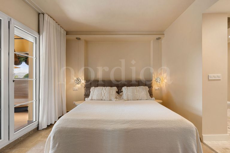 Ground Floor Apartment for sale in Cumbres del Rodeo