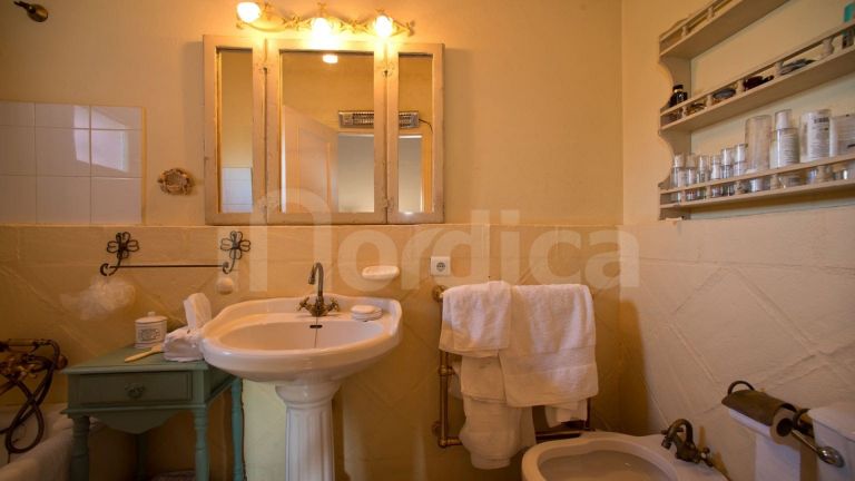 Villa for sale in Guadalobon