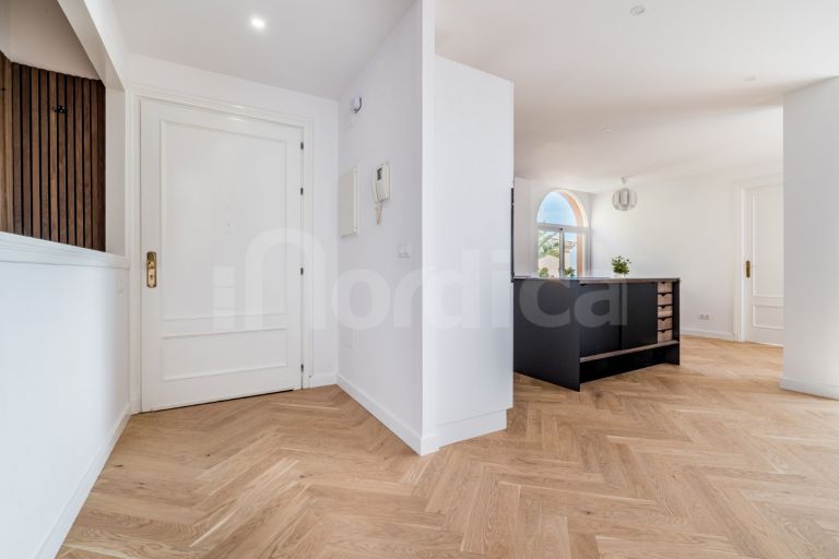 Zweistöckiges Penthouse zu verkaufen in Les Belvederes