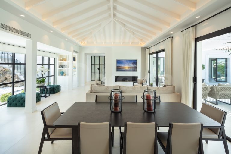 Villa for sale in Los Naranjos