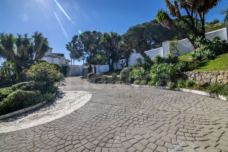 Villa for sale in Las Brisas