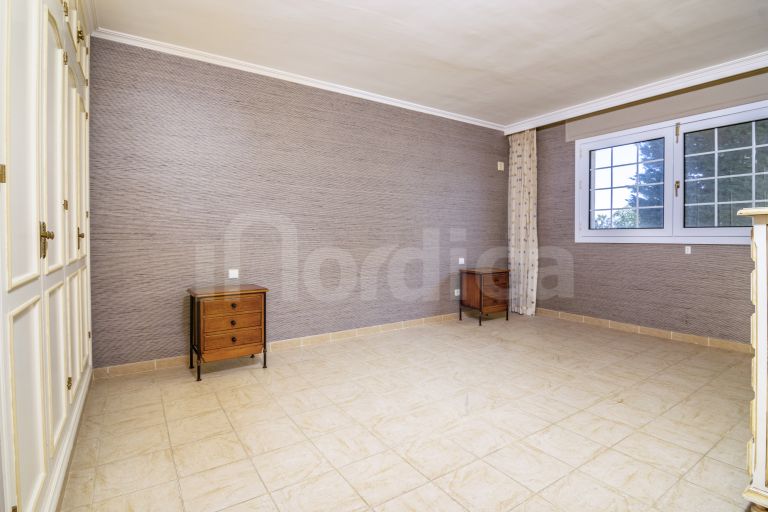 Villa for sale in Las Brisas