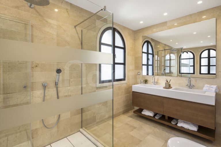 Villa for sale in Aloha