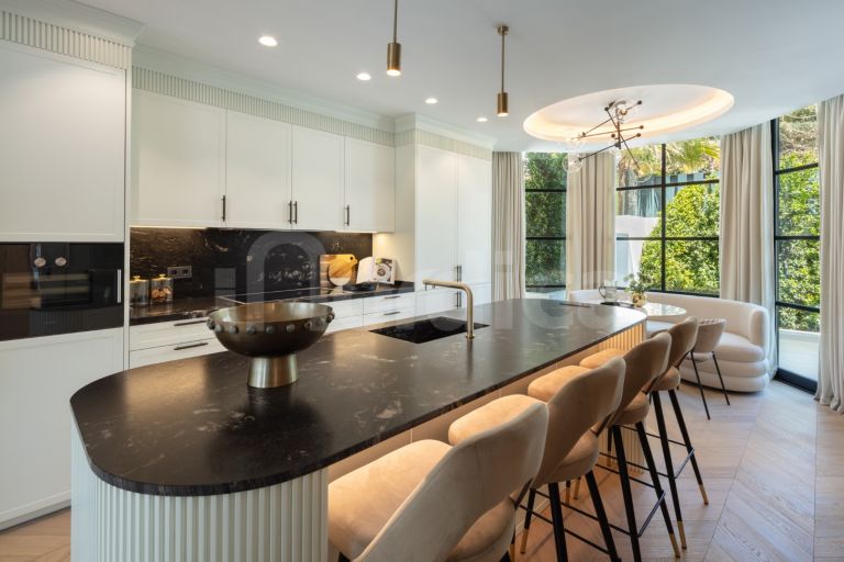 Villa for sale in Sierra Blanca