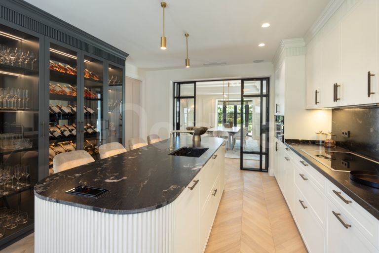 Villa for sale in Sierra Blanca