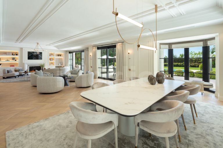 Villa for sale in Sierra Blanca