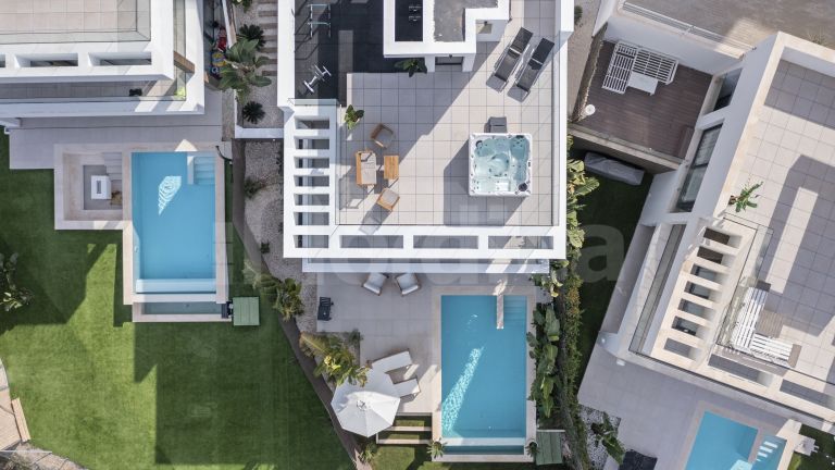 Villa for sale in La Resina Golf