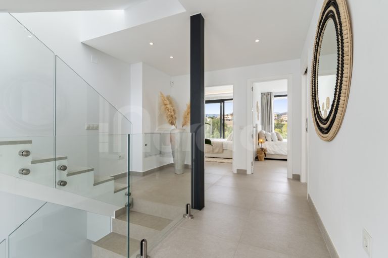 Villa for sale in La Resina Golf