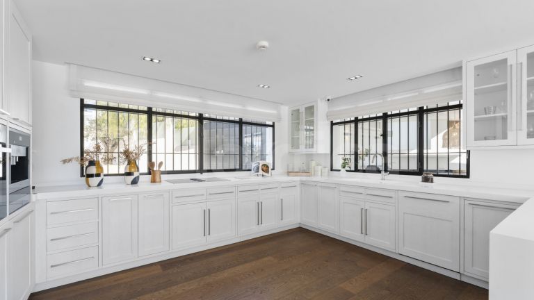 Villa for sale in Supermanzana H