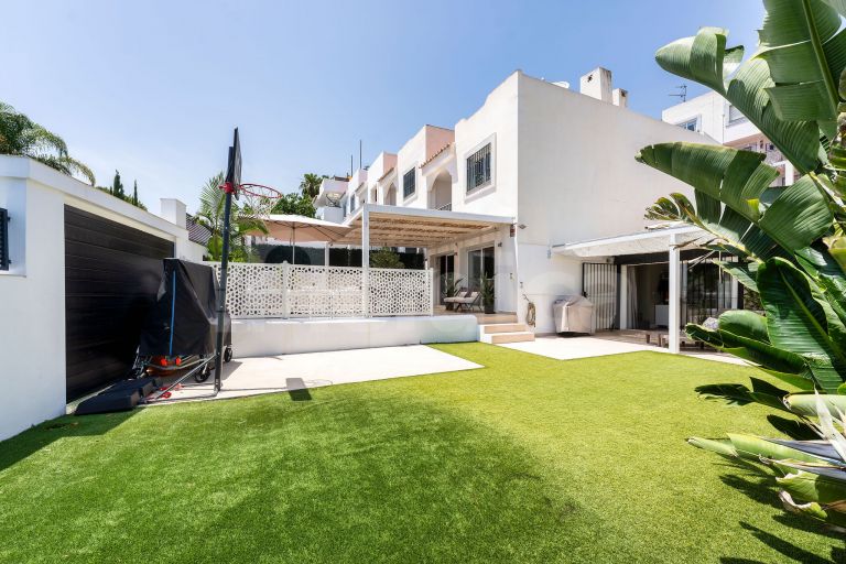 Town House for sale in Balcón del Golf