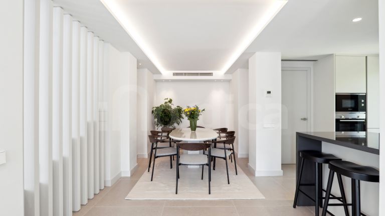 Villa for sale in Los Naranjos Hill Club