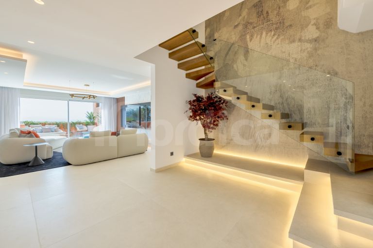 Duplex Penthouse for sale in Les Belvederes