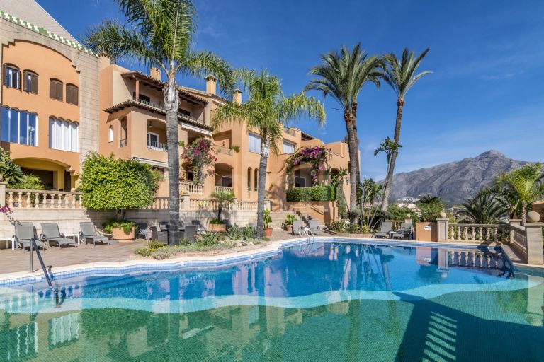 Duplex Penthouse for sale in Les Belvederes