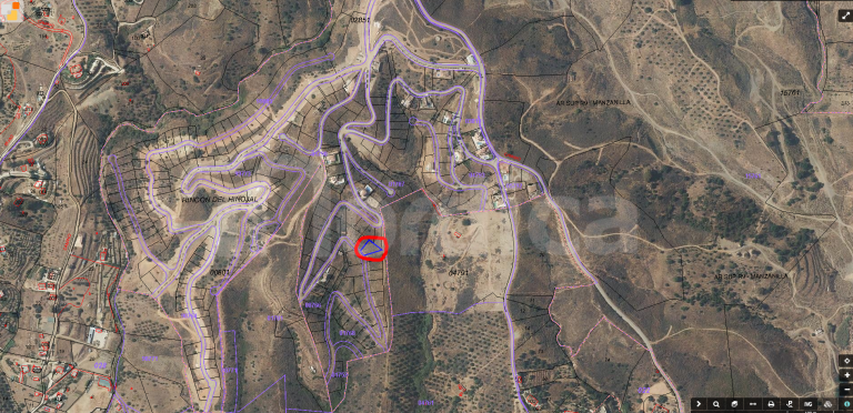 Plot for sale in Loma del Flamenco