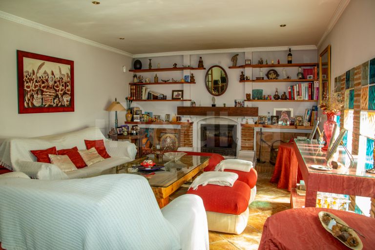 Villa till salu i Nueva Andalucia