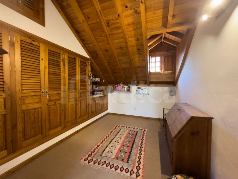 Villa till salu i Nueva Andalucia