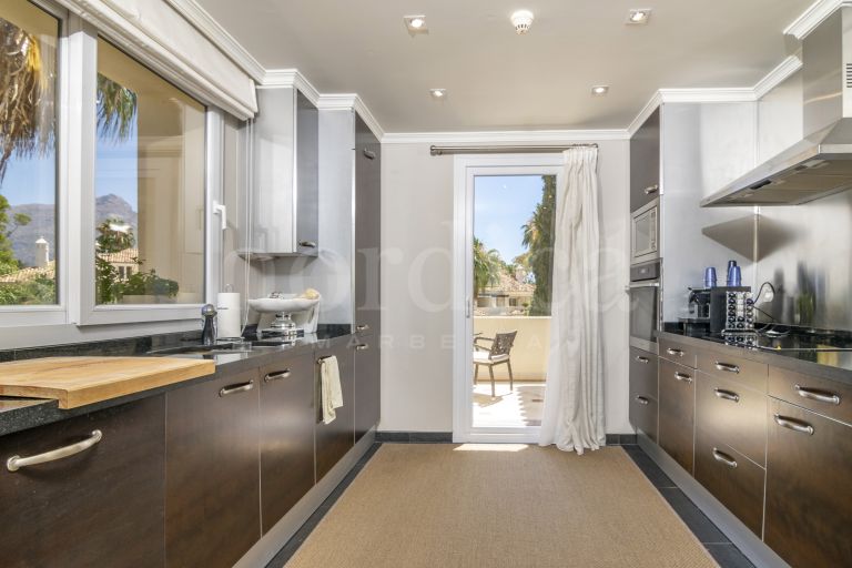 Zweistöckiges Penthouse zu verkaufen in Las Alamandas