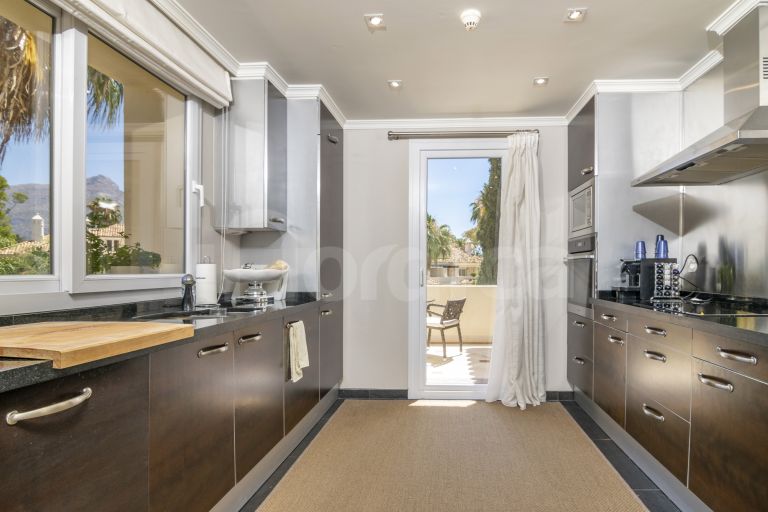 Duplex Penthouse for sale in Las Alamandas