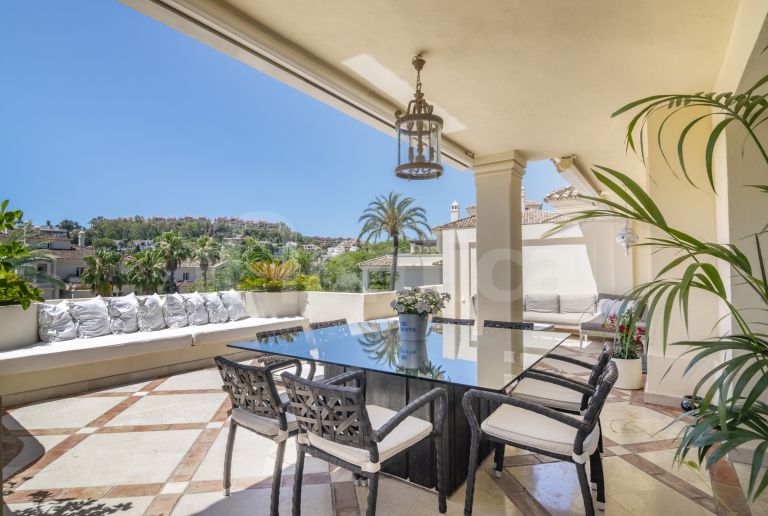 Duplex Penthouse for sale in Las Alamandas