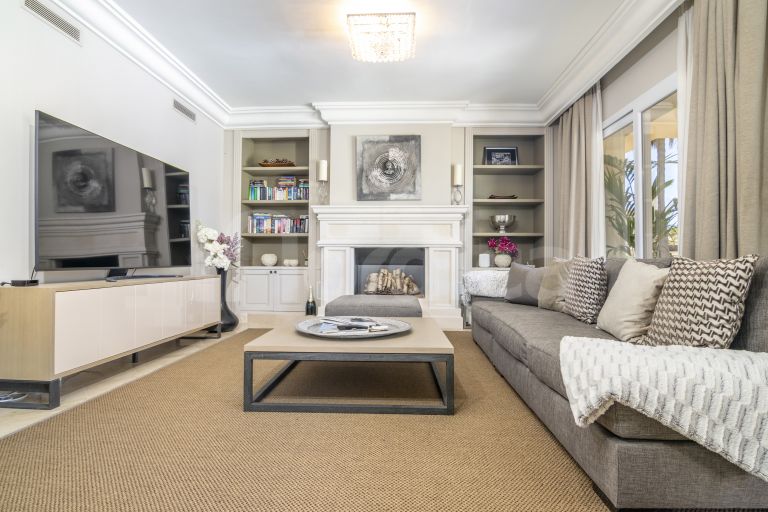 Duplex Penthouse for sale in Las Alamandas