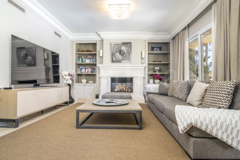 Zweistöckiges Penthouse zu verkaufen in Las Alamandas