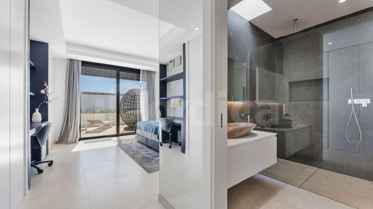 Villa for sale in Los Flamingos