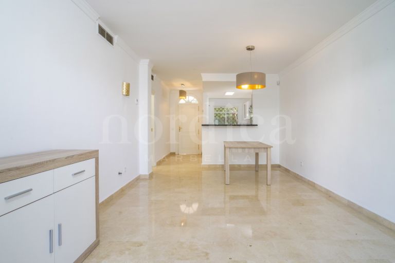 Appartement rez de chaussée a vendre à Aloha Gardens