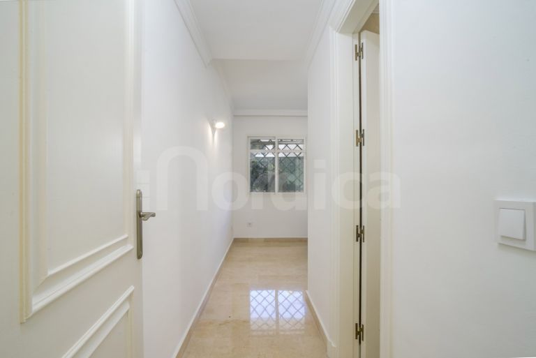 Apartamento Planta Baja en venta en Aloha Gardens