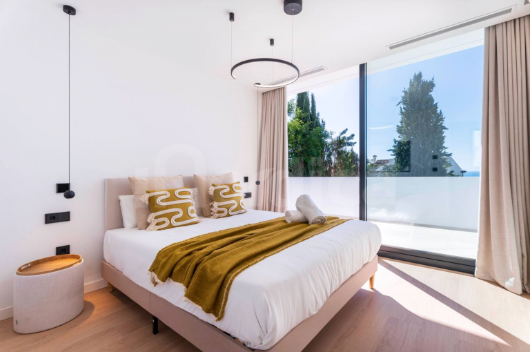 Villa for sale in La Reserva de Marbella