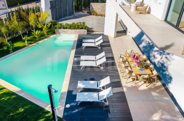 Villa for sale in La Reserva de Marbella