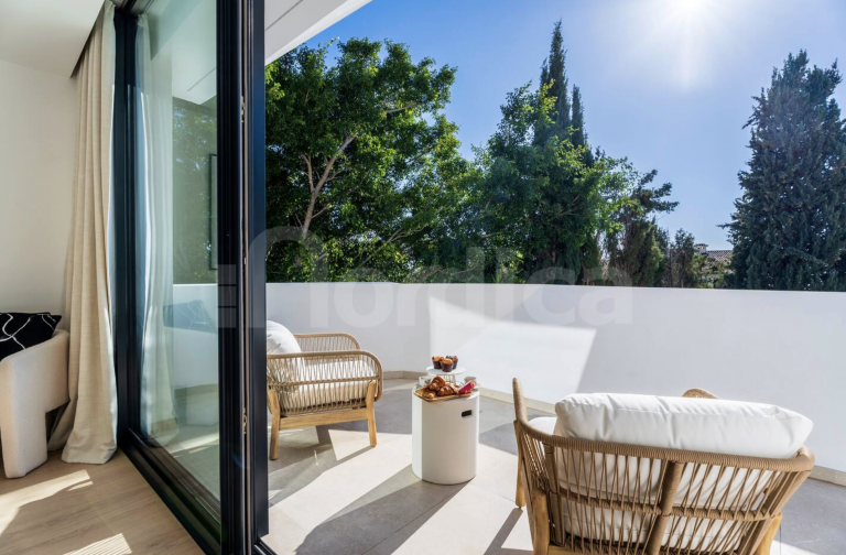 Villa for sale in La Reserva de Marbella