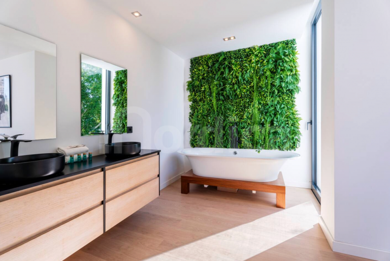 Villa for sale in La Reserva de Marbella