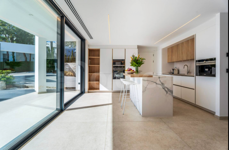 Villa for sale in La Reserva de Marbella