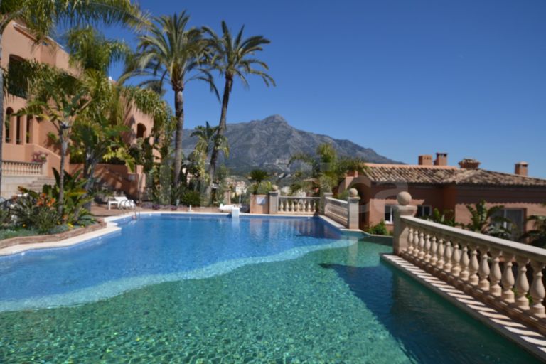 Duplex Penthouse for sale in Les Belvederes