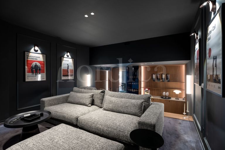 Turnkey Duplex Penthouse with Panoramic Sea and Mountain Views