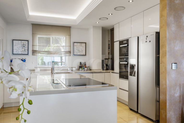 Tvåvånings takvåning till salu i Los Almendros