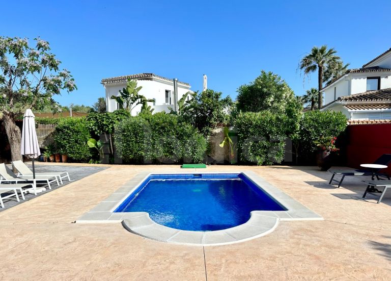 Villa zu verkaufen in