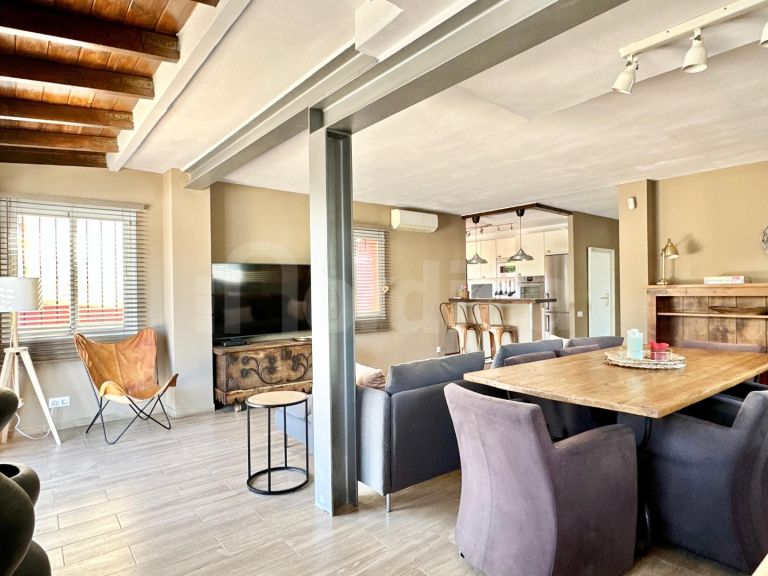 Villa zu verkaufen in