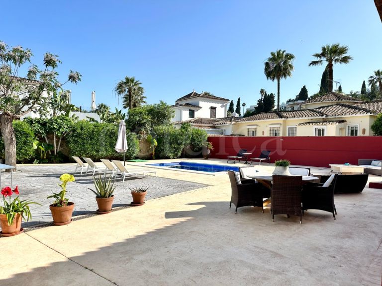Villa zu verkaufen in