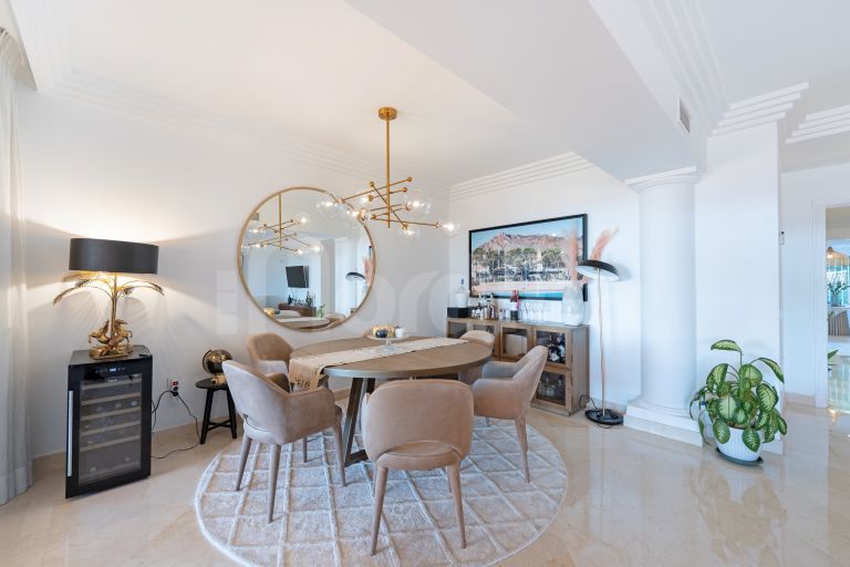 Luxury 3 bedroom apartment for sale