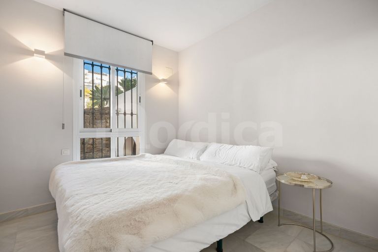 Renovated apartment in exclusive residential area