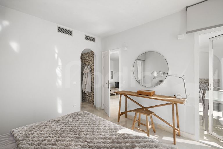 Renovated apartment in exclusive residential area