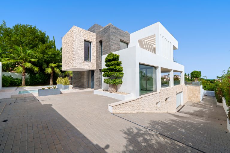 Villa for sale in Los Naranjos