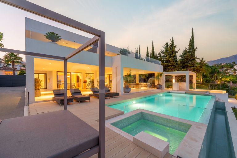 Villa for sale in Los Naranjos