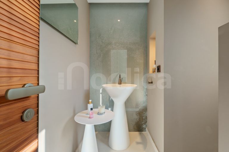 Villa for sale in Puerto del Almendro