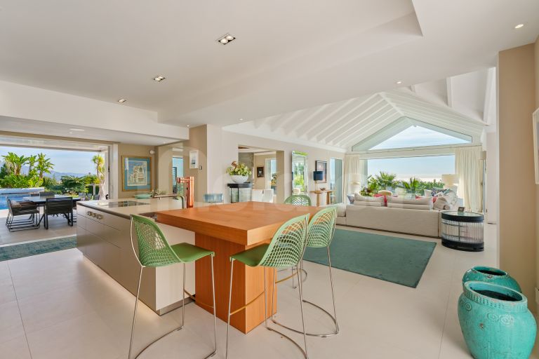 Villa for sale in Puerto del Almendro