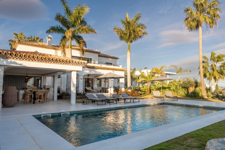 Villa for sale in Los Flamingos