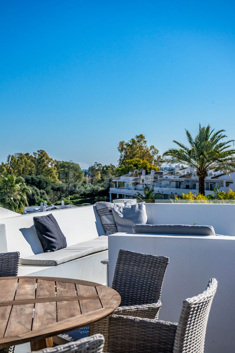 Penthouse for sale in Los Dragos