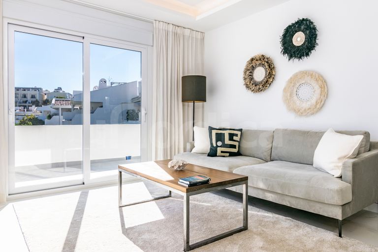 Penthouse for sale in Los Dragos