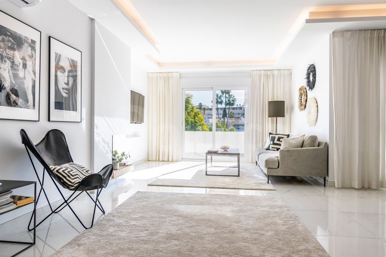 Penthouse for sale in Los Dragos